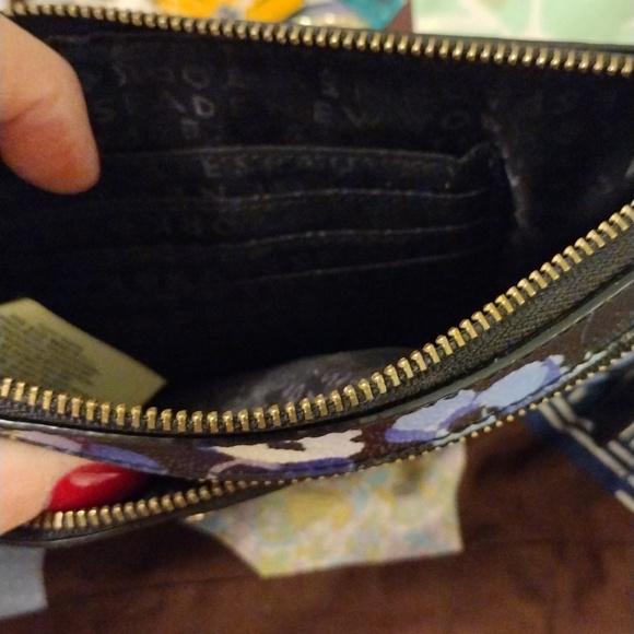 Kate Spade Black and Blue Floral Clutch - Picture 4 of 7